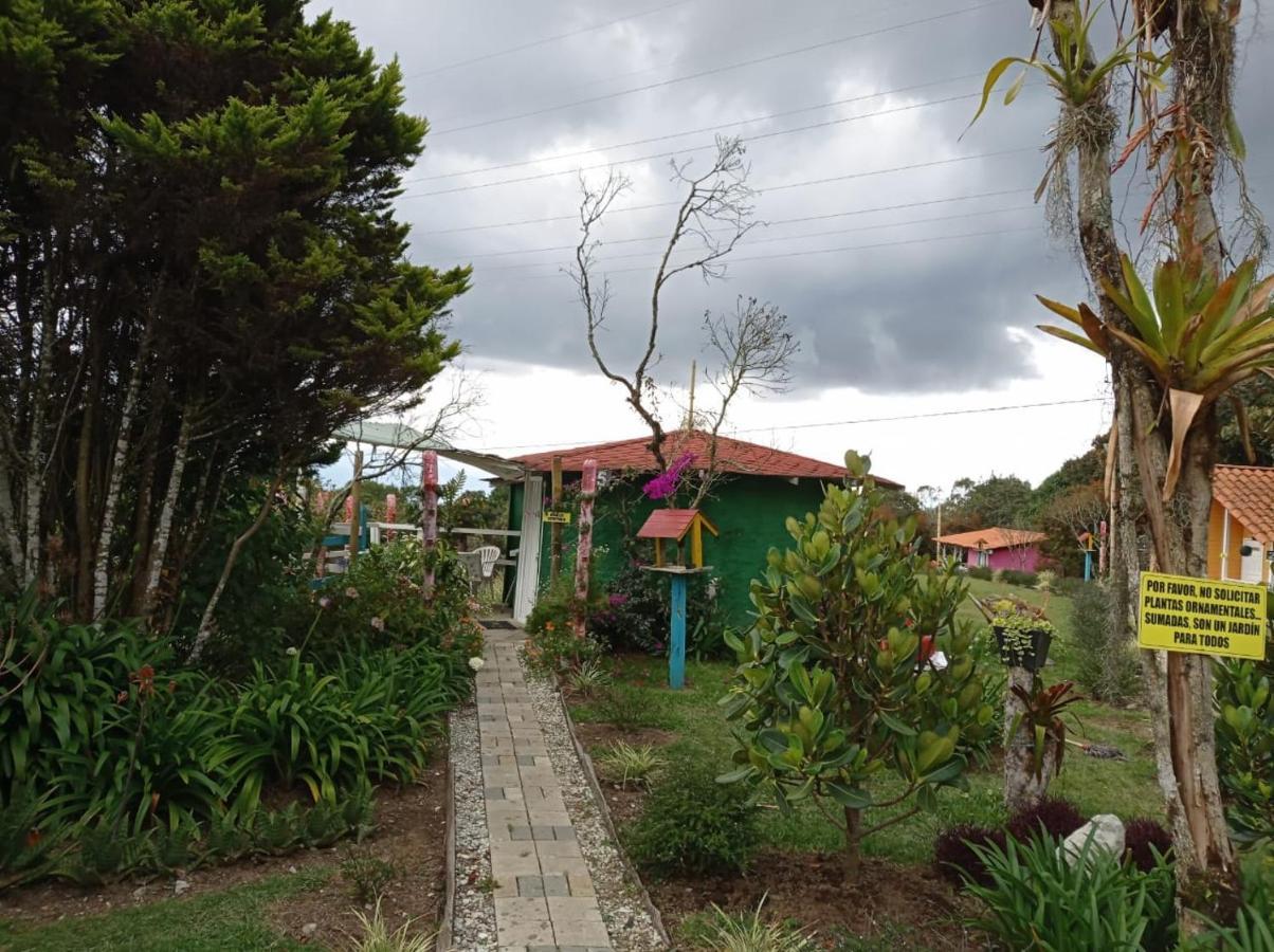 Hospedaje Santaelena -Chalets De Montana- 산타 엘레나 외부 사진